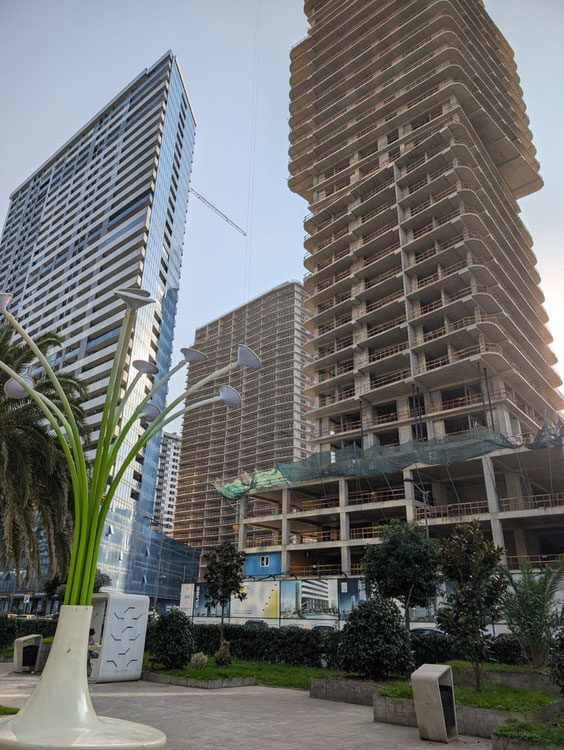 Уникальное предложение в рассрочку. Видовые апартаменты с отдельной спальней — Пошуковик нерухомості від забудовників і власників GEOLN.GE. Фото 1