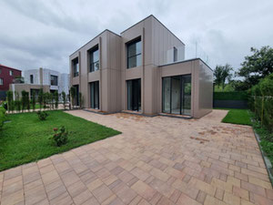 Продается вилла на первой линии моря в закрытом охраняемом комплексе — Find off-plan property or real estate resale directly from developers and owners GEOLN.GE. Photo 3