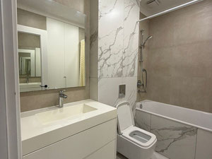 Просторная видовая квартира в самом центре Батуми — Find off-plan property or real estate resale directly from developers and owners GEOLN.GE. Photo 5