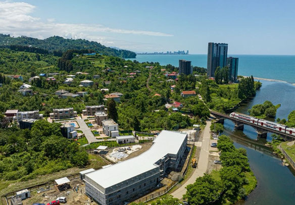 Продается вилла на первой линии моря в закрытом охраняемом комплексе